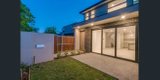 https://images.listonce.com.au/custom/160x/listings/5-sherwood-street-ormond-vic-3204/252/01601252_img_01.jpg?fUs_S2xZXtI