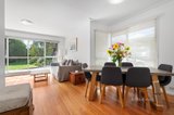 https://images.listonce.com.au/custom/160x/listings/5-solar-court-nunawading-vic-3131/386/01643386_img_03.jpg?M3ND4d6loo8