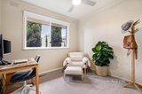 https://images.listonce.com.au/custom/160x/listings/5-solar-court-nunawading-vic-3131/386/01643386_img_09.jpg?dcV1DptXT4U