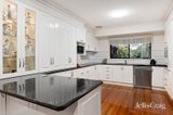 https://images.listonce.com.au/custom/160x/listings/5-sowter-court-donvale-vic-3111/720/01808720_img_07.jpg?WBCiyD4QgQo