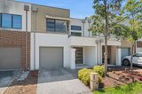 https://images.listonce.com.au/custom/160x/listings/5-spriggs-drive-croydon-vic-3136/968/01935968_img_01.jpg?zqaxpW_qPDE