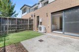 https://images.listonce.com.au/custom/160x/listings/5-spriggs-drive-croydon-vic-3136/968/01935968_img_07.jpg?kWZx4-5_o-0