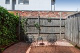 https://images.listonce.com.au/custom/160x/listings/5-spring-street-east-port-melbourne-vic-3207/098/01141098_img_08.jpg?s7L4ztpT-7U