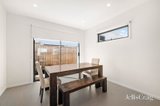 https://images.listonce.com.au/custom/160x/listings/5-steers-way-lilydale-vic-3140/092/01814092_img_08.jpg?YnZjrWvjlDY