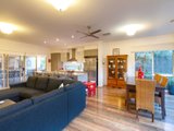 https://images.listonce.com.au/custom/160x/listings/5-stradbroke-road-montrose-vic-3765/132/01524132_img_05.jpg?_YKZAq1Ex3U