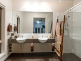 https://images.listonce.com.au/custom/160x/listings/5-stradbroke-road-montrose-vic-3765/132/01524132_img_11.jpg?meidrmSv4jw