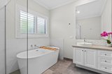 https://images.listonce.com.au/custom/160x/listings/5-stratheden-court-rye-vic-3941/091/01986091_img_06.jpg?aV4dhfegJ0Q