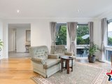 https://images.listonce.com.au/custom/160x/listings/5-sunburst-court-mooroolbark-vic-3138/905/01524905_img_03.jpg?akkFlmdBJNA