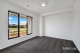 https://images.listonce.com.au/custom/160x/listings/5-swallow-street-winter-valley-vic-3358/668/01990668_img_02.jpg?5n3inahs2FQ