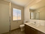 https://images.listonce.com.au/custom/160x/listings/5-telopea-street-mount-duneed-vic-3217/190/01817190_img_11.jpg?fgMG_PpF7KI