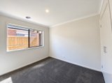 https://images.listonce.com.au/custom/160x/listings/5-telopea-street-mount-duneed-vic-3217/858/01975858_img_03.jpg?2mhEiehV0b8