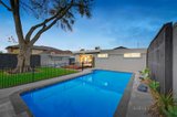 https://images.listonce.com.au/custom/160x/listings/5-tenham-grove-cheltenham-vic-3192/483/00800483_img_08.jpg?wx740KIVkWI