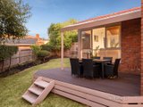 https://images.listonce.com.au/custom/160x/listings/5-thorncombe-walk-doncaster-east-vic-3109/375/01650375_img_18.jpg?6sWtgQa7L2A