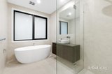 https://images.listonce.com.au/custom/160x/listings/5-toronto-avenue-doncaster-vic-3108/209/01900209_img_09.jpg?0E7OQG_0Z5s