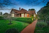 https://images.listonce.com.au/custom/160x/listings/5-trumper-street-camberwell-vic-3124/000/00543000_img_12.jpg?LFwA4IupeWU