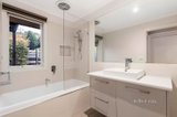 https://images.listonce.com.au/custom/160x/listings/5-union-road-lilydale-vic-3140/819/01691819_img_07.jpg?gV2Twhs-XKo