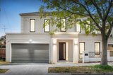 https://images.listonce.com.au/custom/160x/listings/5-uxbridge-avenue-doncaster-vic-3108/683/01371683_img_01.jpg?FOLegbVEIBo