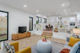 https://images.listonce.com.au/custom/160x/listings/5-uxbridge-avenue-doncaster-vic-3108/683/01371683_img_07.jpg?qKqaZJ1mLhA