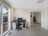 https://images.listonce.com.au/custom/160x/listings/5-valencia-terrace-templestowe-vic-3106/542/01061542_img_06.jpg?tVZ3_BcH_JI