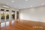 https://images.listonce.com.au/custom/160x/listings/5-valley-park-grove-eltham-vic-3095/826/01988826_img_07.jpg?Ht7gWwawNng