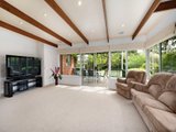 https://images.listonce.com.au/custom/160x/listings/5-venice-street-box-hill-south-vic-3128/876/01683876_img_03.jpg?WG7d4B9XlkI