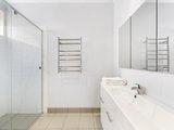 https://images.listonce.com.au/custom/160x/listings/5-venice-street-box-hill-south-vic-3128/876/01683876_img_07.jpg?ctjli8yt5YA