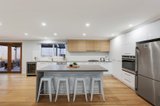 https://images.listonce.com.au/custom/160x/listings/5-viewmont-court-croydon-north-vic-3136/385/00678385_img_03.jpg?78Jr__TIQjo