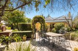 https://images.listonce.com.au/custom/160x/listings/5-vincent-street-castlemaine-vic-3450/576/01592576_img_16.jpg?vRdNFYhgrrA