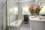 https://images.listonce.com.au/custom/160x/listings/5-vine-street-eltham-vic-3095/825/01094825_img_10.jpg?0DmysV3ToUs