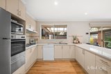 https://images.listonce.com.au/custom/160x/listings/5-vintage-grove-chirnside-park-vic-3116/086/01957086_img_06.jpg?gFrSVvtbQSk