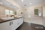 https://images.listonce.com.au/custom/160x/listings/5-vintage-grove-chirnside-park-vic-3116/086/01957086_img_11.jpg?0fNHDf0jClU