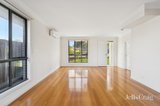https://images.listonce.com.au/custom/160x/listings/5-walmer-street-ringwood-vic-3134/147/01815147_img_02.jpg?KJU4Sdv-qPU