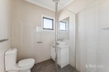 https://images.listonce.com.au/custom/160x/listings/5-walmer-street-ringwood-vic-3134/147/01815147_img_08.jpg?nTocIsVe1eQ