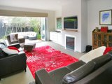 https://images.listonce.com.au/custom/160x/listings/5-wave-street-elwood-vic-3184/583/01794583_img_01.jpg?UPhVIViSDI4
