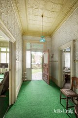 https://images.listonce.com.au/custom/160x/listings/5-westbank-terrace-richmond-vic-3121/707/01770707_img_07.jpg?6iosyvI2hFI
