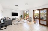 https://images.listonce.com.au/custom/160x/listings/5-westmere-place-viewbank-vic-3084/046/01603046_img_05.jpg?A1Lpo581RTk