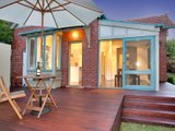 https://images.listonce.com.au/custom/160x/listings/5-wilton-grove-elwood-vic-3184/301/01789301_img_09.jpg?NSNIthR-xOs
