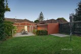 https://images.listonce.com.au/custom/160x/listings/5-woodlands-avenue-kew-east-vic-3102/713/01630713_img_02.jpg?yRNz8mKl-24