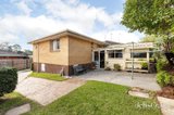https://images.listonce.com.au/custom/160x/listings/5-woodstock-court-doncaster-east-vic-3109/229/01937229_img_06.jpg?hn4YiCGwhXc