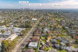 https://images.listonce.com.au/custom/160x/listings/5-woodstock-court-doncaster-east-vic-3109/229/01937229_img_09.jpg?VTldHREVPZ0