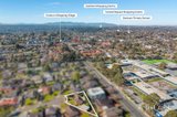 https://images.listonce.com.au/custom/160x/listings/5-woodstock-court-doncaster-east-vic-3109/229/01937229_img_11.jpg?SOqLxkGvobc