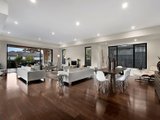 https://images.listonce.com.au/custom/160x/listings/5-yeneda-street-balwyn-north-vic-3104/339/01685339_img_04.jpg?DDvonjjZhS0