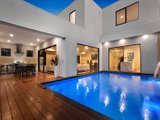 https://images.listonce.com.au/custom/160x/listings/5-yeneda-street-balwyn-north-vic-3104/339/01685339_img_10.jpg?lJrcpyrtOAE