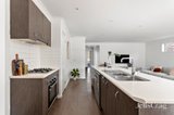 https://images.listonce.com.au/custom/160x/listings/50-bluebird-way-roxburgh-park-vic-3064/075/01815075_img_05.jpg?VCKe4mnSN0I