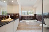 https://images.listonce.com.au/custom/160x/listings/50-crombie-road-lilydale-vic-3140/528/01901528_img_10.jpg?qFSuuroufVs
