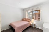 https://images.listonce.com.au/custom/160x/listings/50-edwards-street-lower-plenty-vic-3093/595/01973595_img_09.jpg?LL512Q4t1OM
