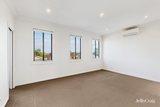 https://images.listonce.com.au/custom/160x/listings/50-fullarton-road-airport-west-vic-3042/656/01951656_img_04.jpg?_6I3O_MsdII