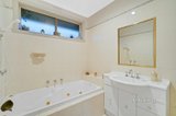 https://images.listonce.com.au/custom/160x/listings/50-guinevere-parade-glen-waverley-vic-3150/021/01015021_img_08.jpg?tjHwlU7pMiQ