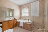 https://images.listonce.com.au/custom/160x/listings/50-hill-road-balwyn-north-vic-3104/252/01812252_img_05.jpg?HsC63vn-qCA