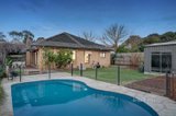 https://images.listonce.com.au/custom/160x/listings/50-holland-road-blackburn-south-vic-3130/548/01403548_img_12.jpg?ItY-PMdjXf4